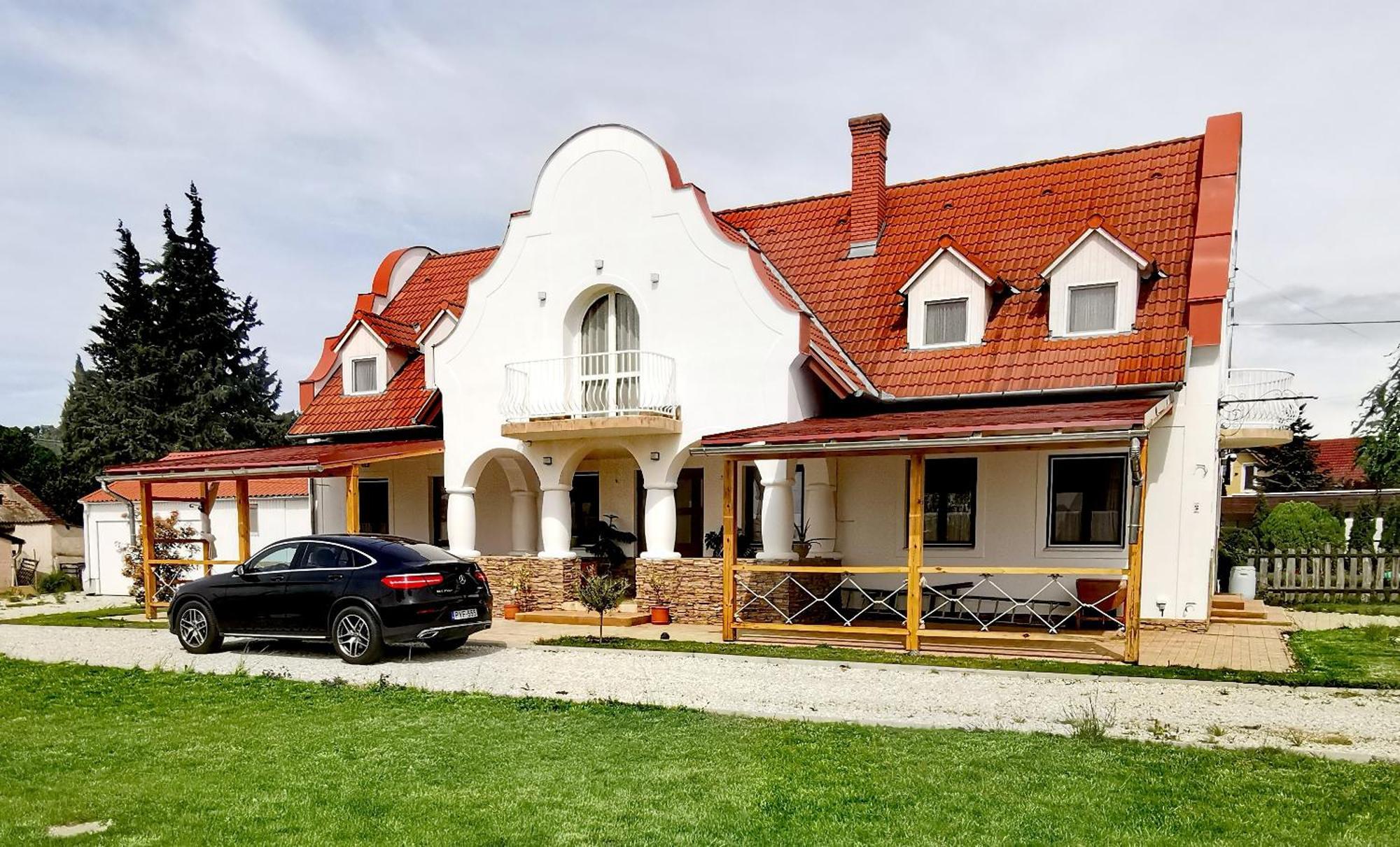 Hotel ReGoRi Ház Balatongyörök Exterior foto